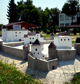 sarissky hrad